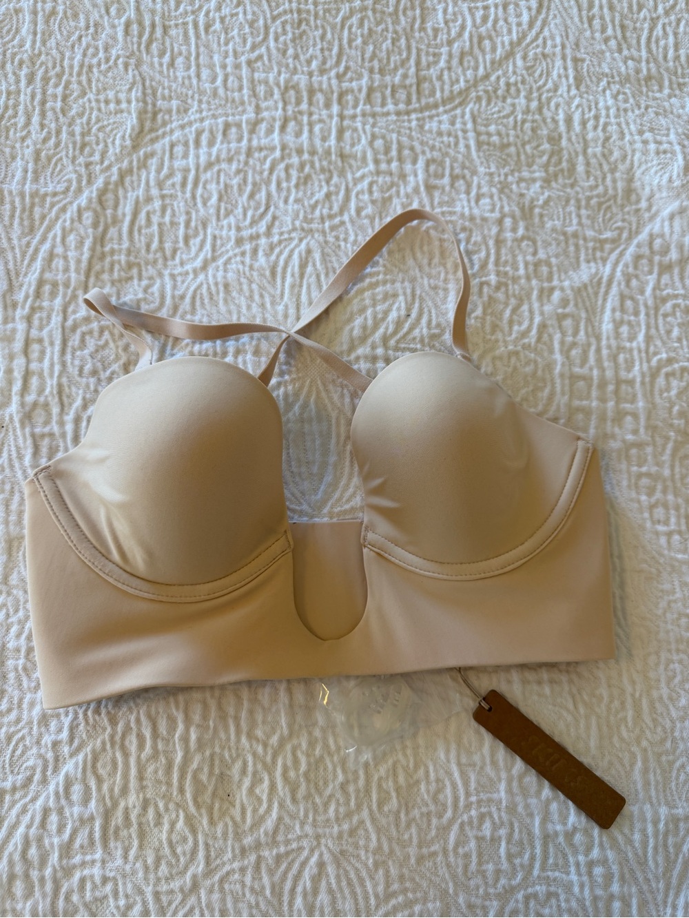 SKIMS Deep Plunge Bra Small NEW Sand